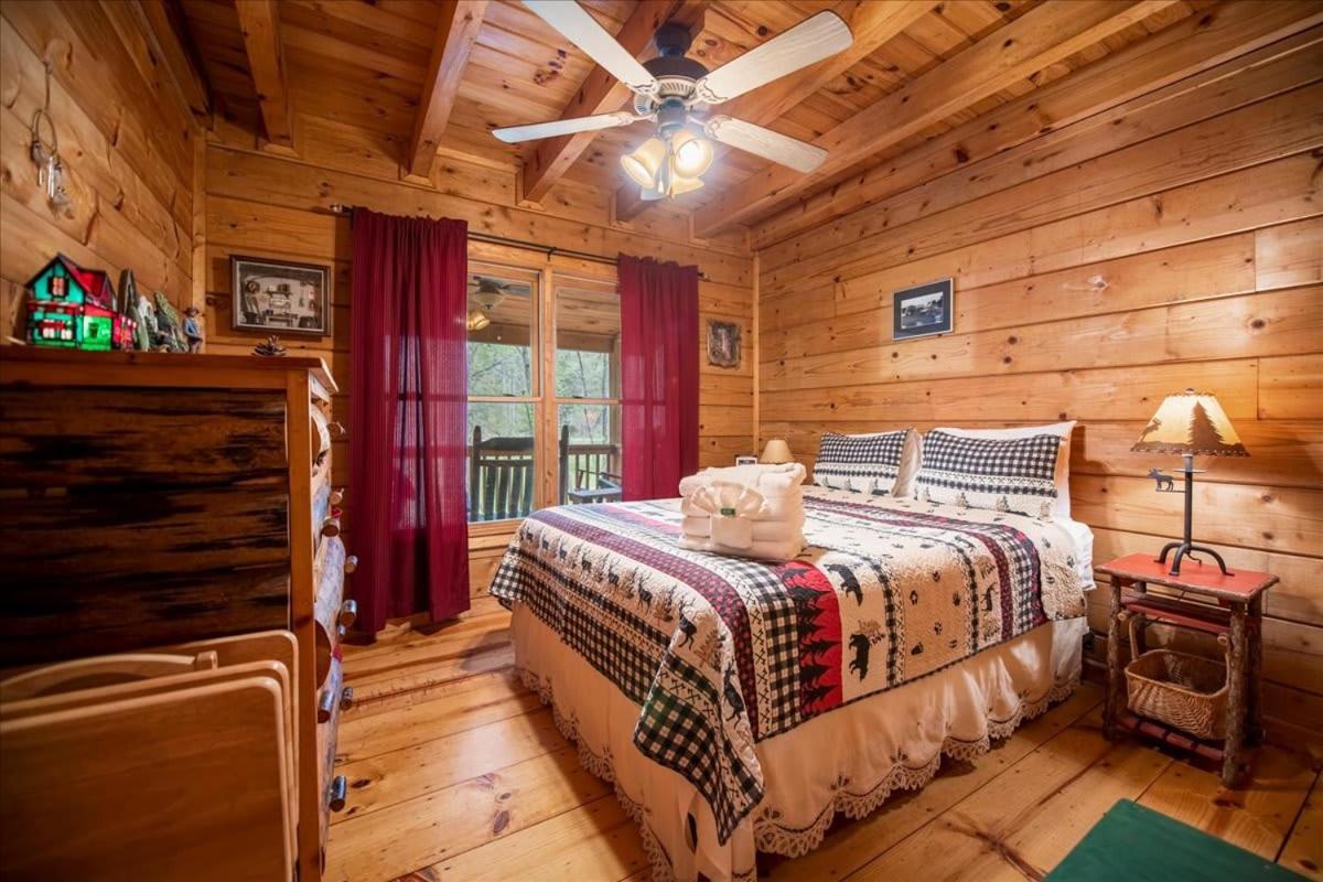 Cozy Cabin Beside Briar Creek, Fire Pit, Wifi Villa Ellijay Exterior foto
