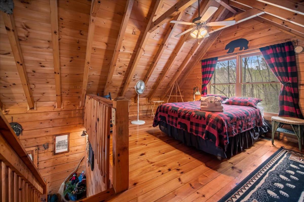 Cozy Cabin Beside Briar Creek, Fire Pit, Wifi Villa Ellijay Exterior foto